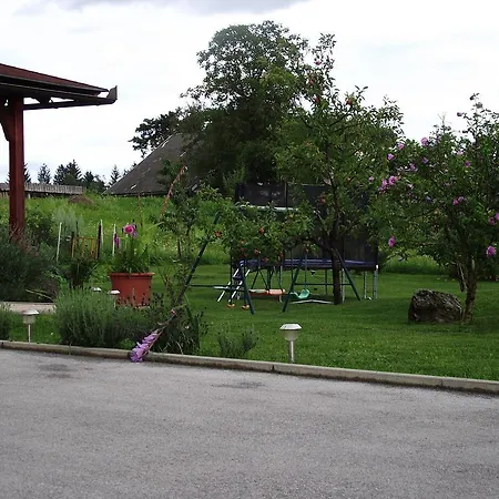 Apartament Valant *