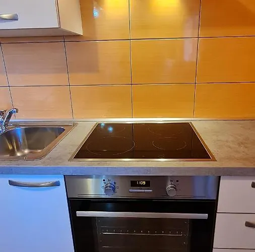 公寓 Valant Id I00070 *